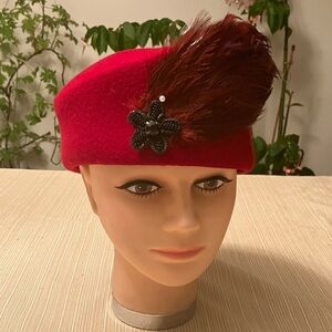 Elegant Red Wool Beret with Burgundy Red Feather Accent